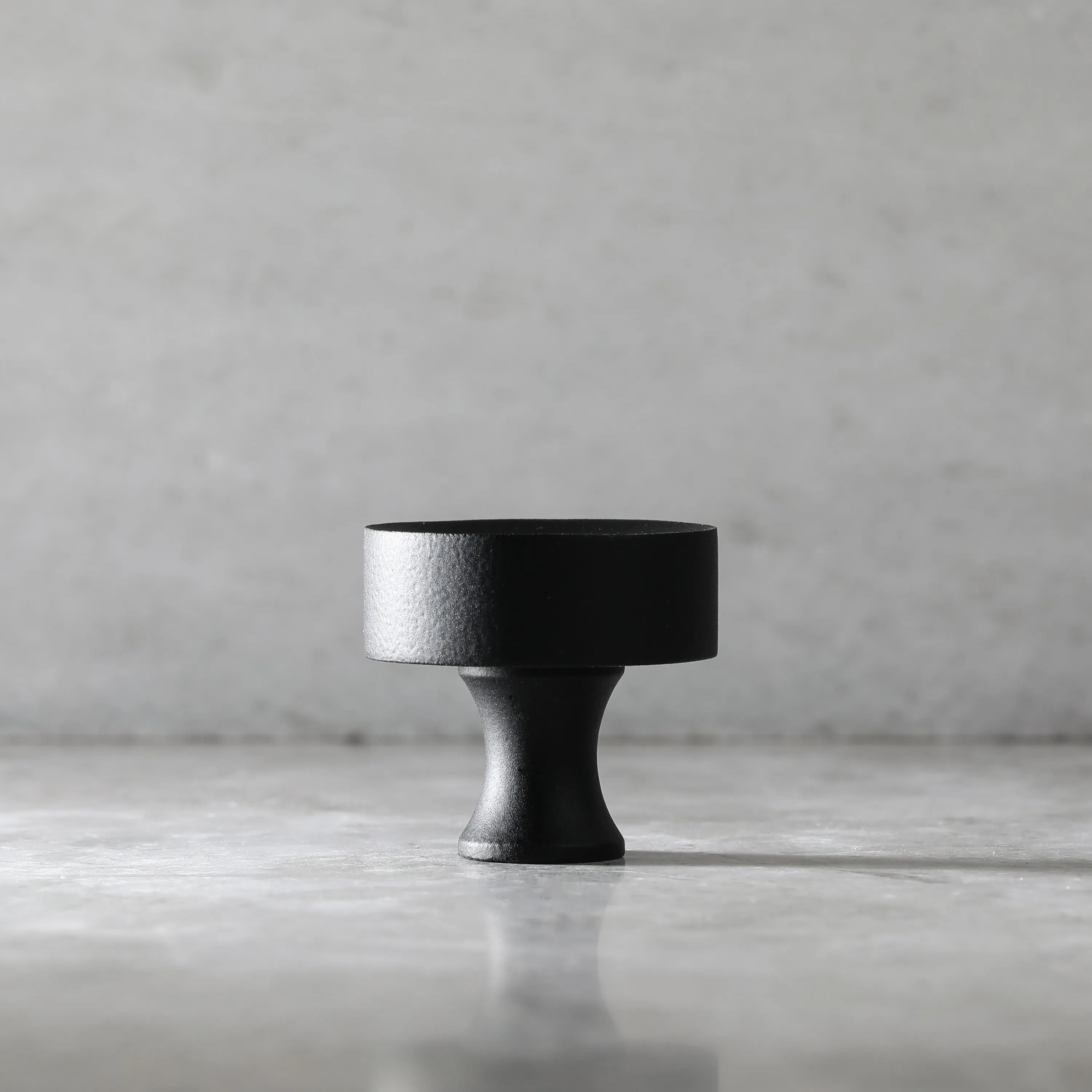 Atticus Knob - Blackest Black
