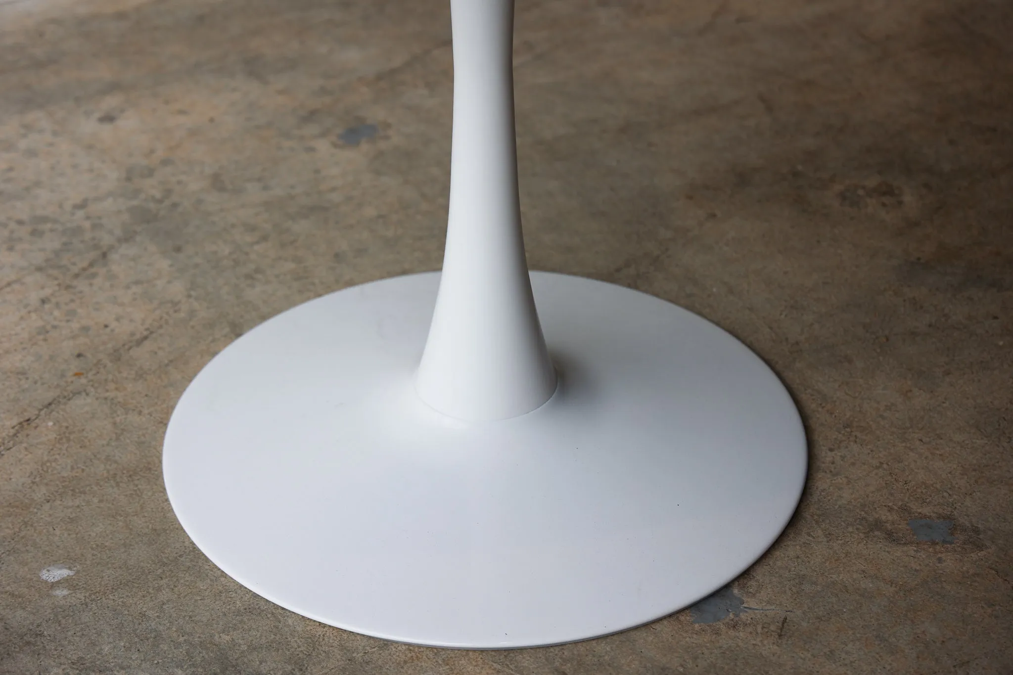 Faux Marble Round Dining Table 40"