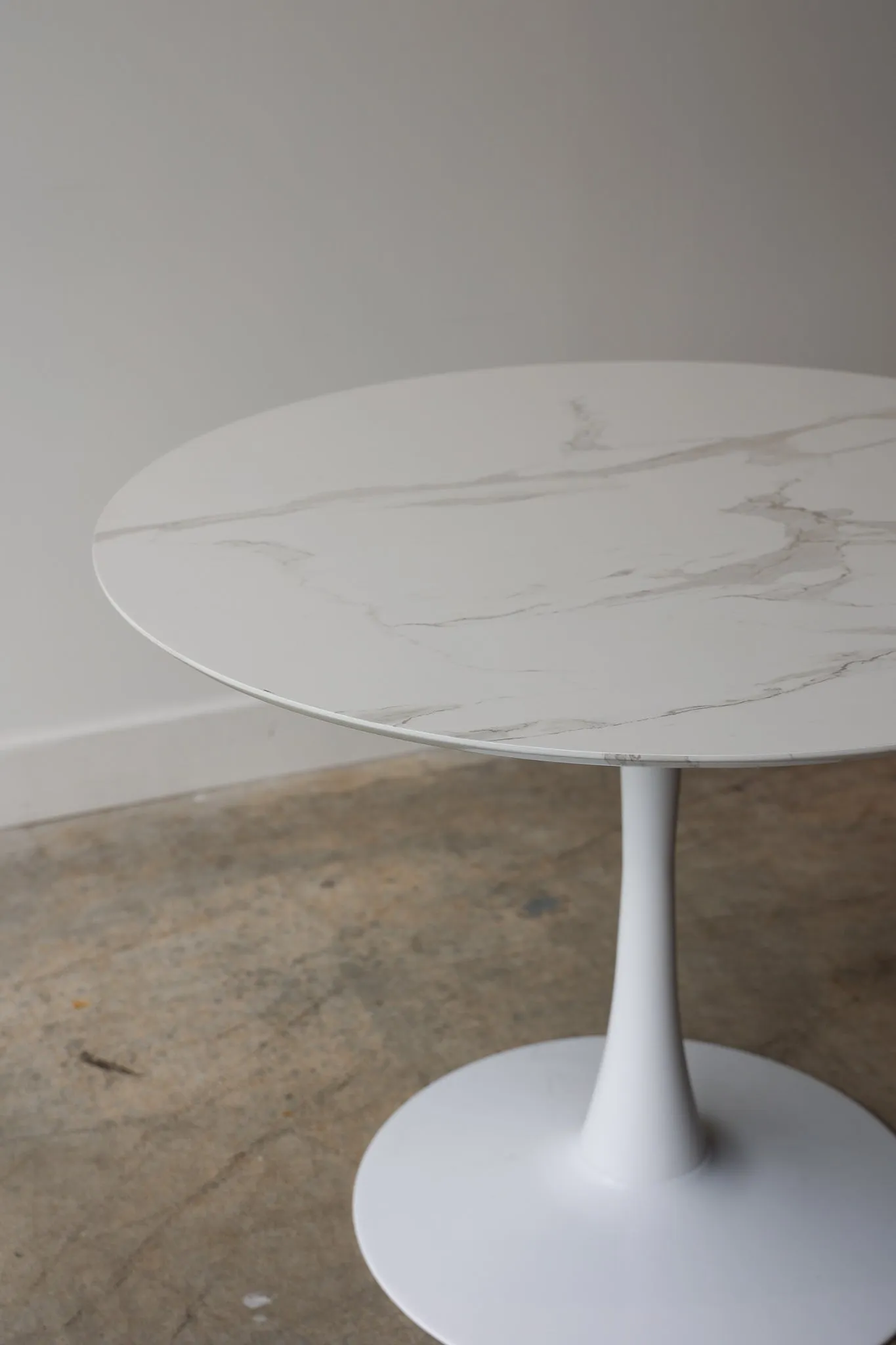 Faux Marble Round Dining Table 40"