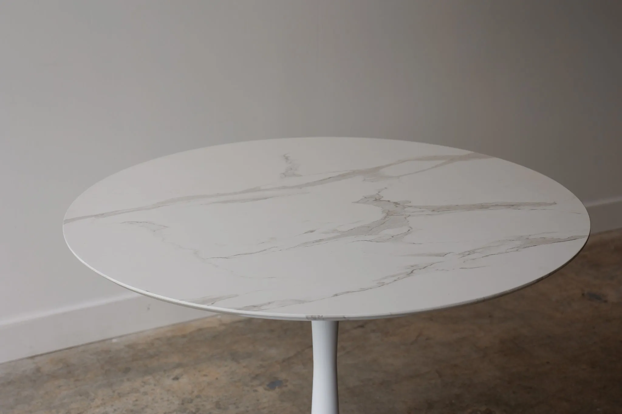 Faux Marble Round Dining Table 40"