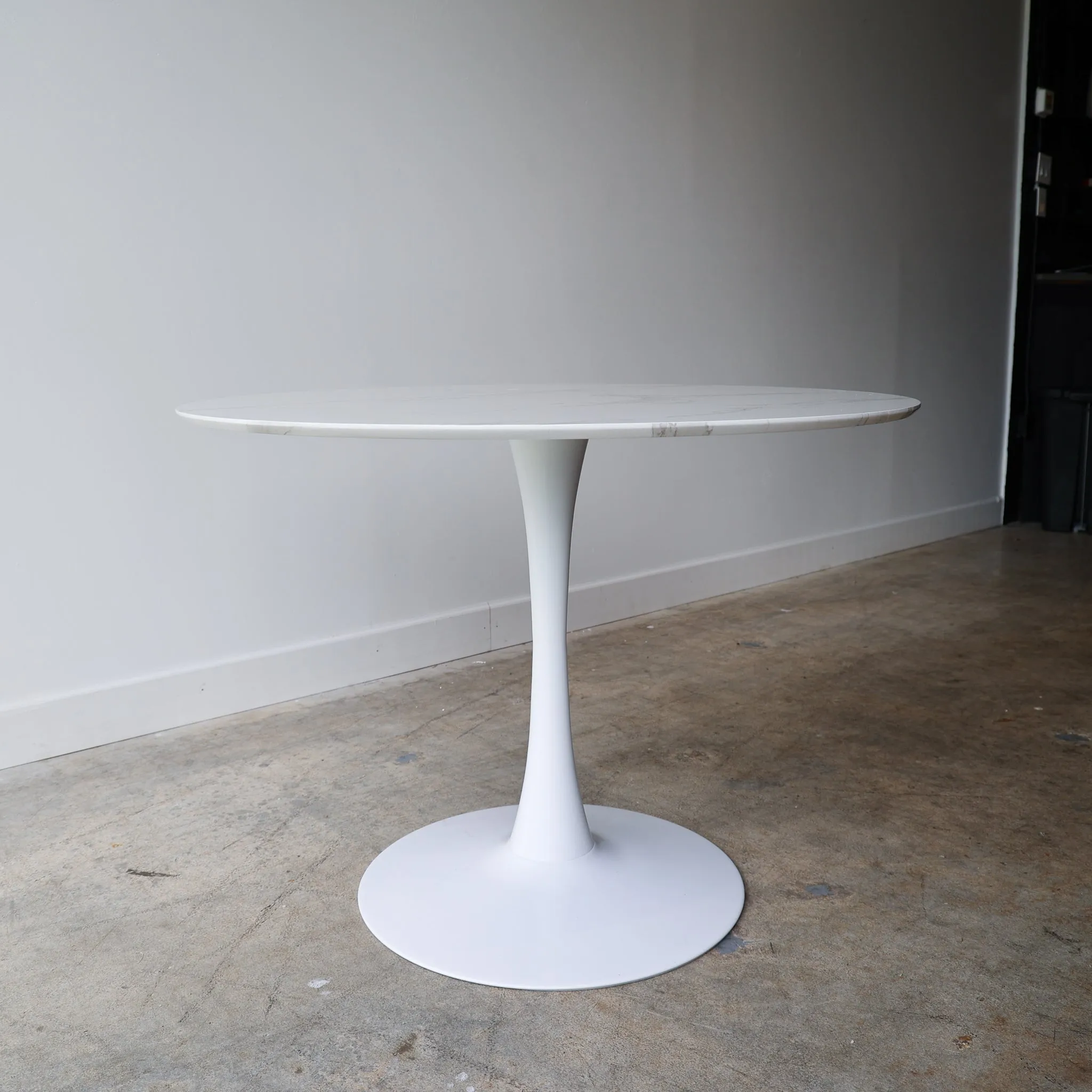 Faux Marble Round Dining Table 40"