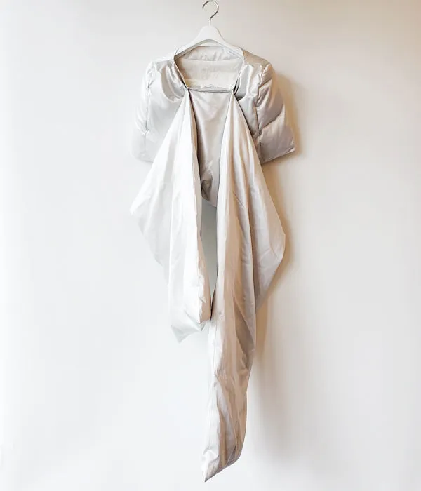 FUMIKA_UCHIDA/satin/PADDING FUTON PONCHO(ECRU/size34)