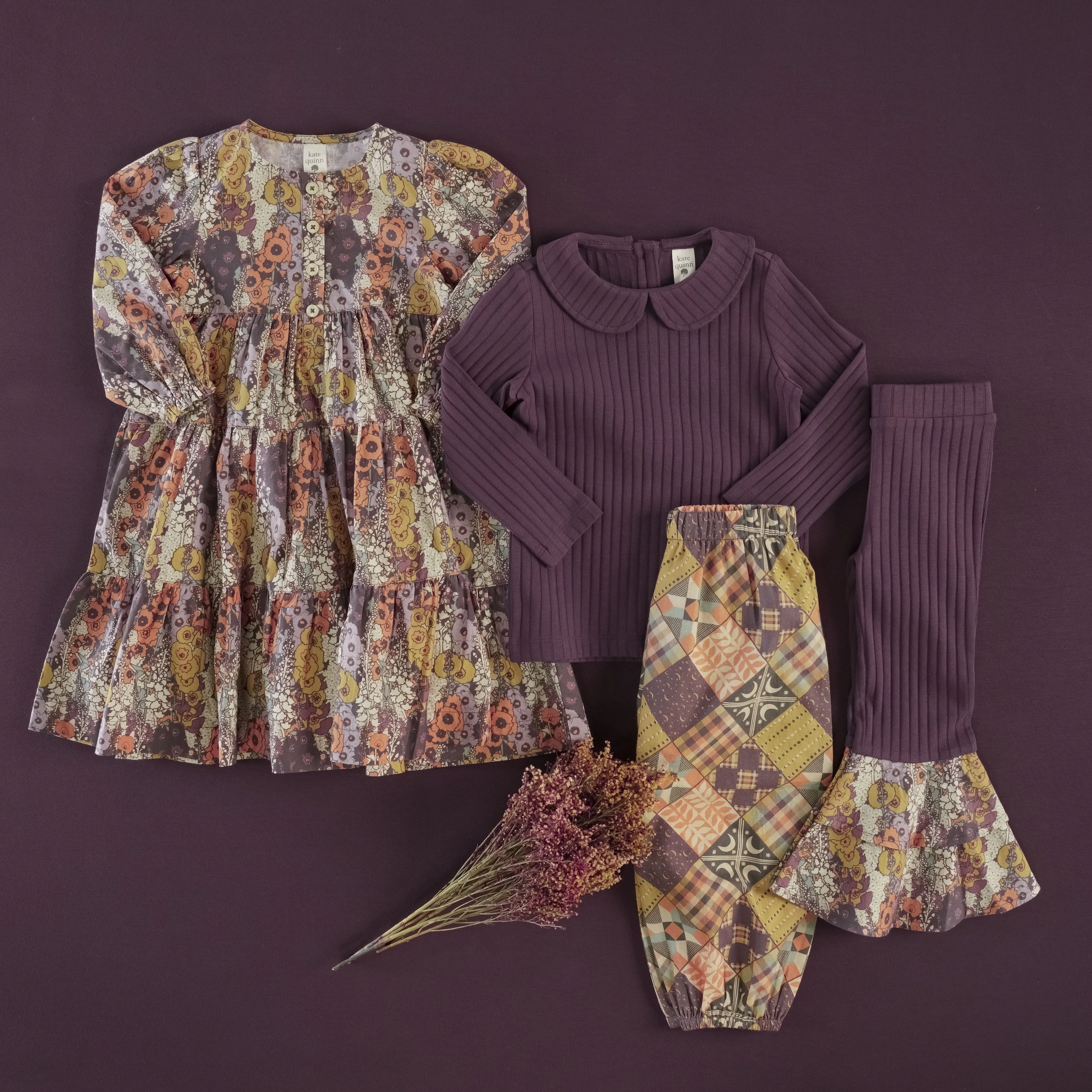 harvest quilt   raisin hollyhocks set